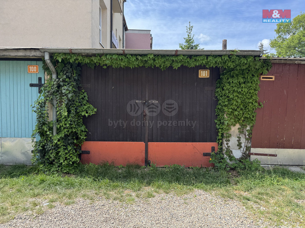 Pronájem garáže 17 m², Slaný