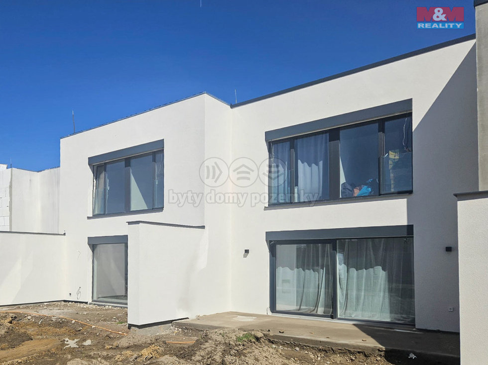 Prodej rodinného domu 194 m², Sezemice