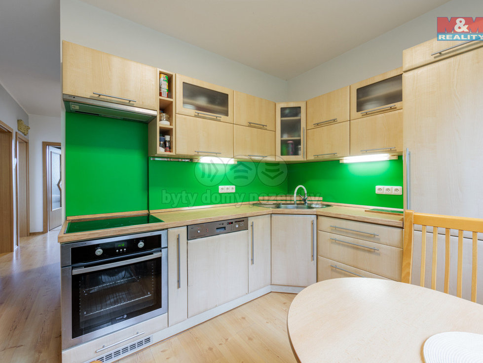 Prodej bytu 3+1 77 m², Nejdek