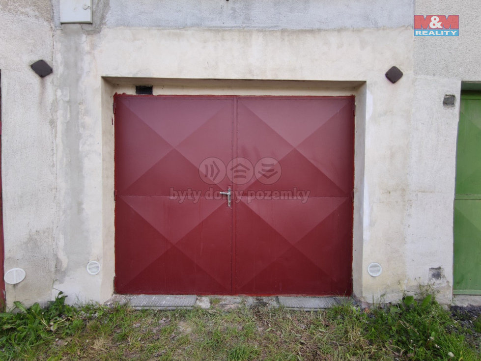Prodej garáže 32 m², Bílovec