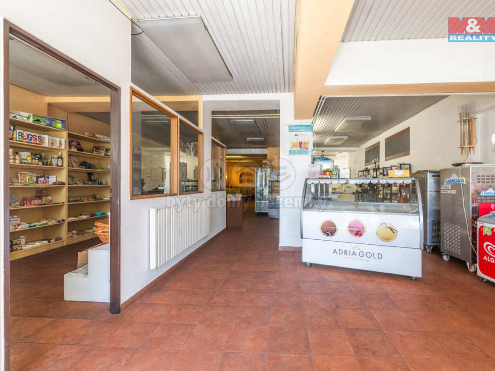Prodej obchodu 340 m², Strážnice