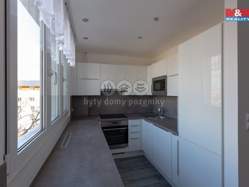 Pronájem bytu 2+kk 50 m², Roztoky