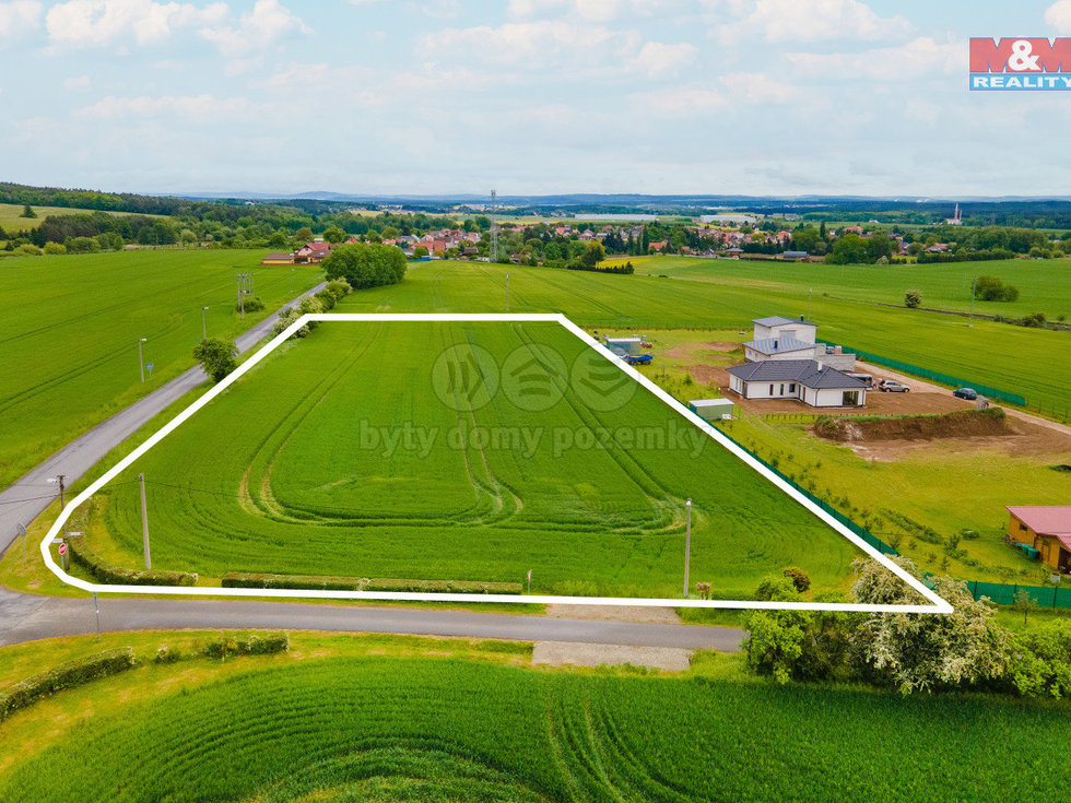 Prodej stavební parcely 8217 m², Rochlov