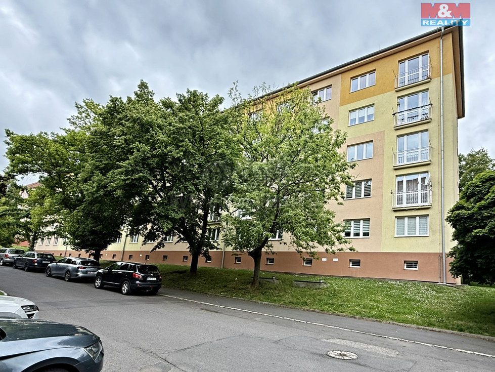 Prodej bytu 1+1 35 m², Most