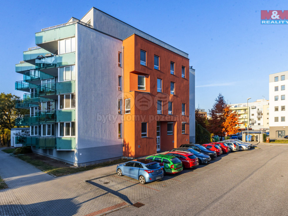 Pronájem bytu 2+kk 58 m², Hradec Králové
