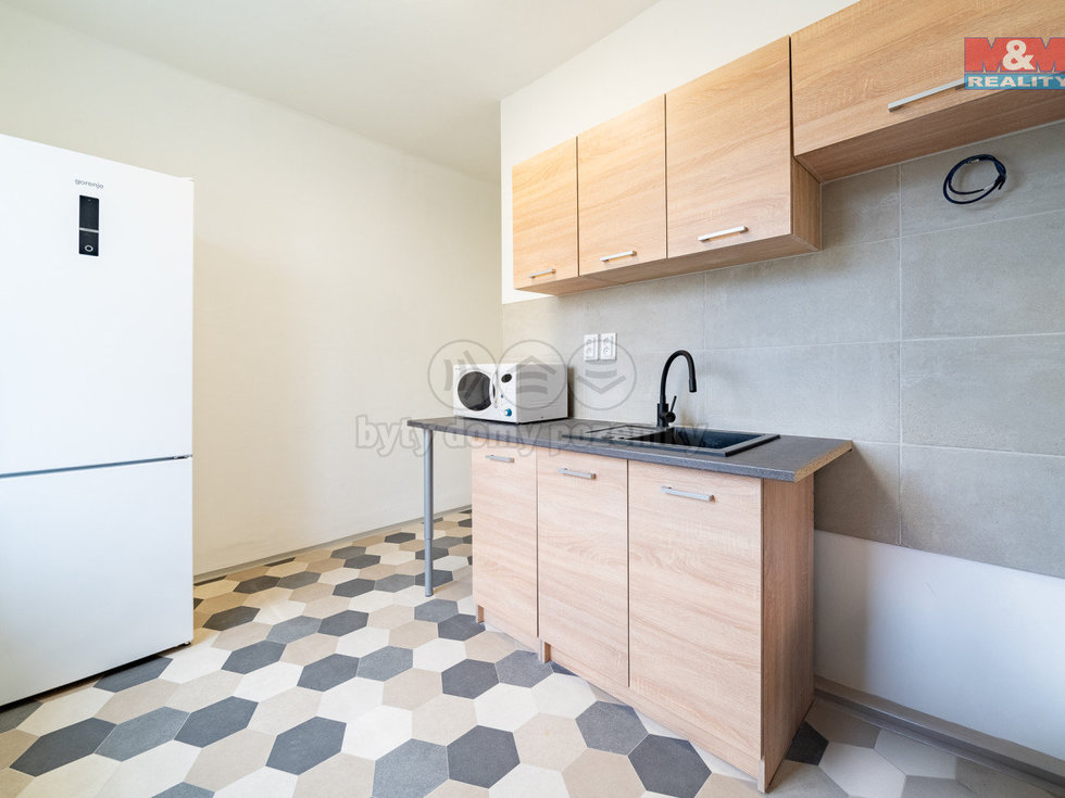 Prodej bytu 1+1 38 m², Bukovany
