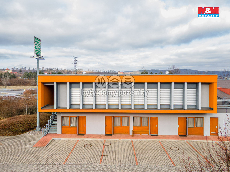 Pronájem bytu 1+kk, garsoniery 27 m², Králův Dvůr