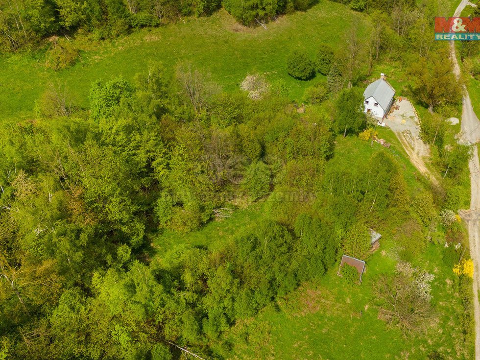 Prodej louky 2417 m², Javorník