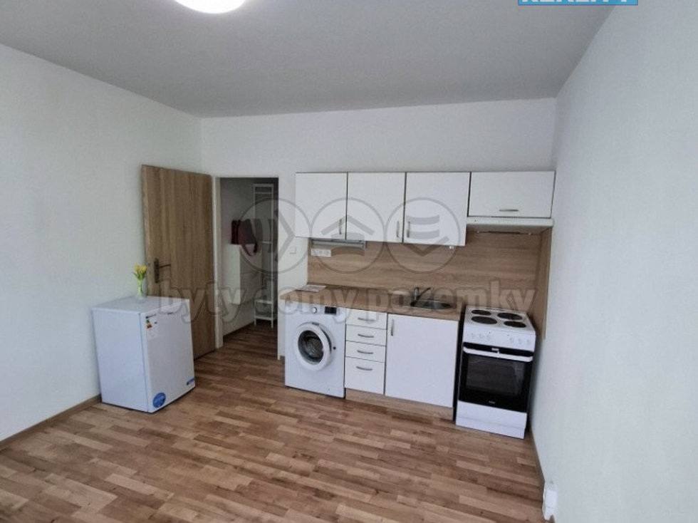 Pronájem bytu 1+kk, garsoniery 21 m², Klášterec nad Ohří
