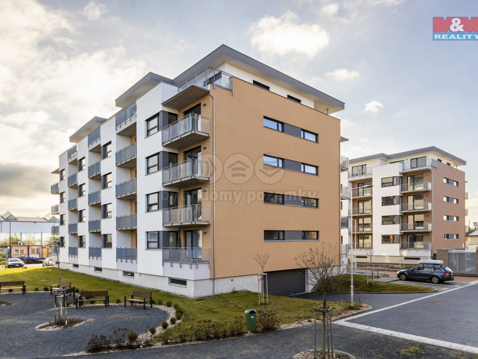 Pronájem bytu 2+kk 57 m², Hradec Králové