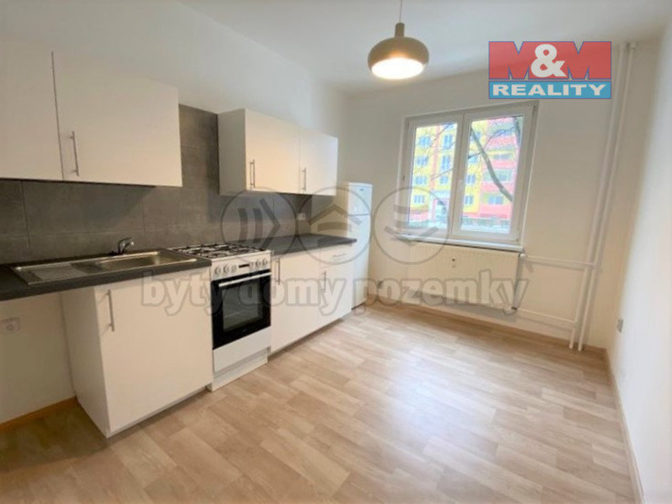 Pronájem bytu 2+1 66 m², Otrokovice