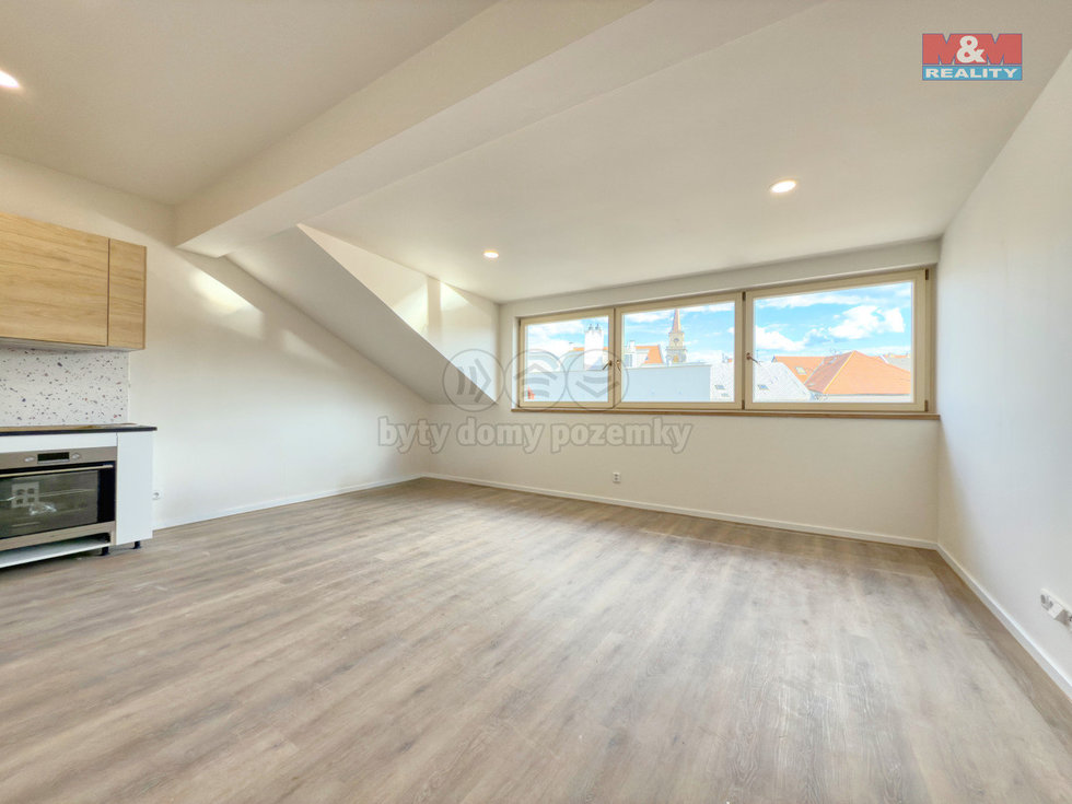 Pronájem bytu 2+kk 55 m², Nymburk
