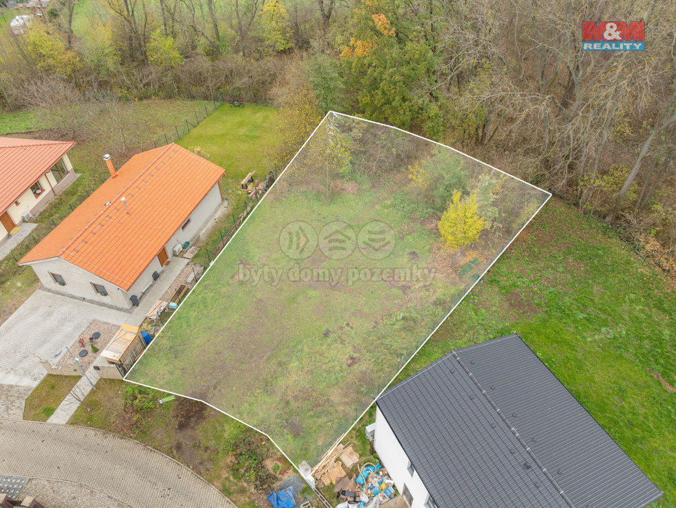 Prodej stavební parcely 1023 m², Nová Ves