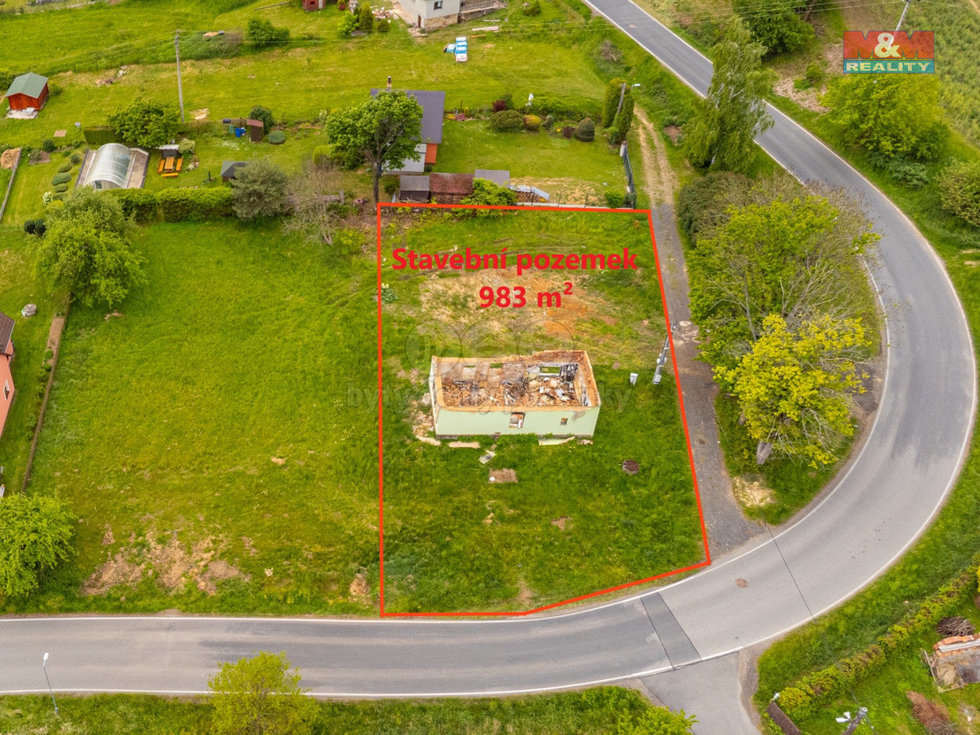 Prodej stavební parcely 983 m², Libež
