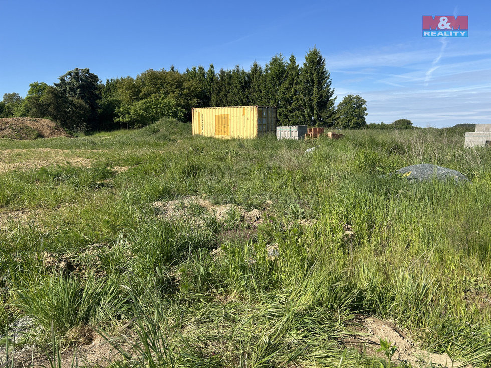 Prodej stavební parcely 1025 m², Hulice