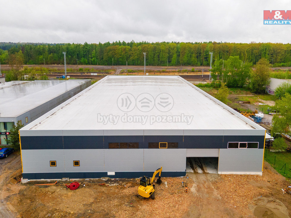 Pronájem výrobního objektu 1000 m², Kladno