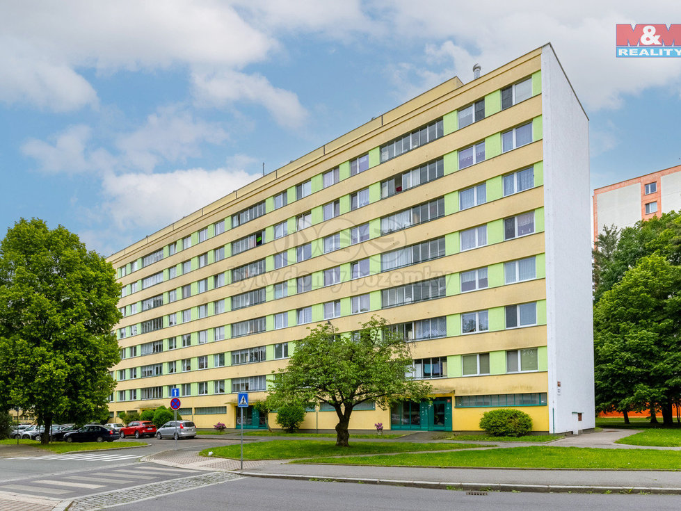 Prodej bytu 1+kk, garsoniery 35 m², Pardubice