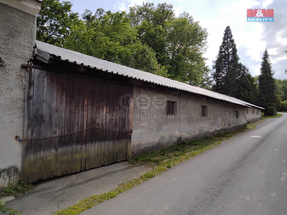 Prodej skladu 380 m², Sosnová