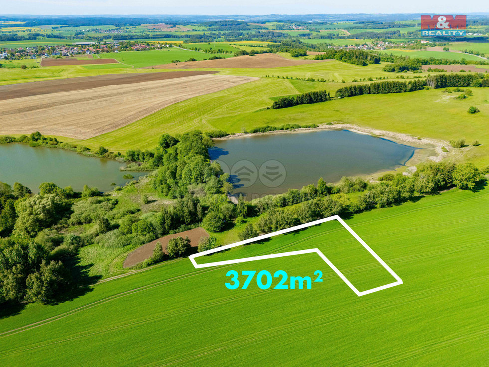 Prodej zemědělské půdy 3702 m², Nové Město na Moravě