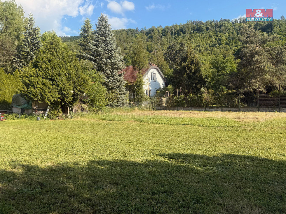 Prodej stavební parcely 876 m², Všenory