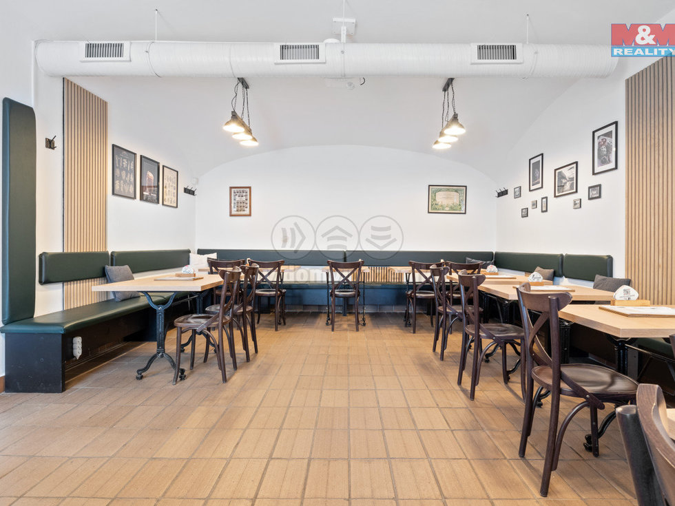 Pronájem restaurace 80 m², Chýnice