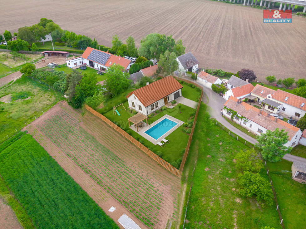 Prodej stavební parcely 1089 m², Brozany nad Ohří