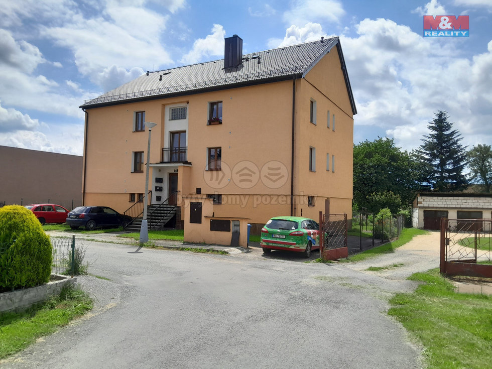 Prodej bytu 3+1 91 m², Svéradice