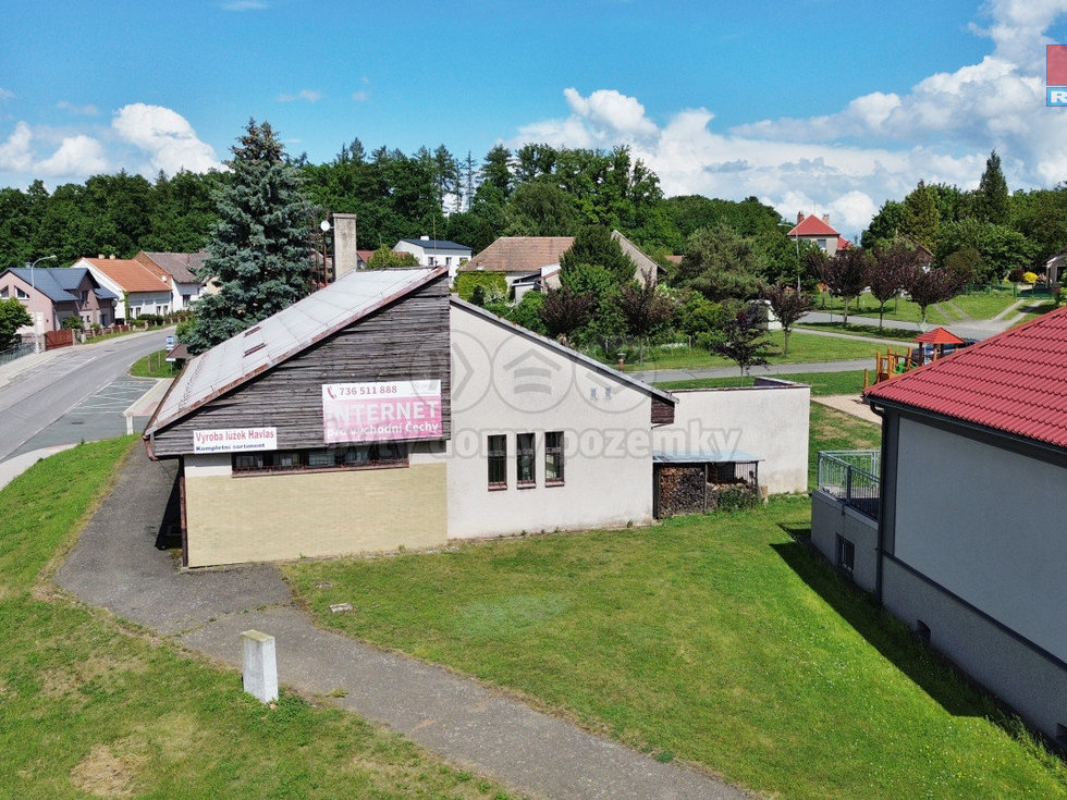 Prodej obchodu 200 m², Těchlovice