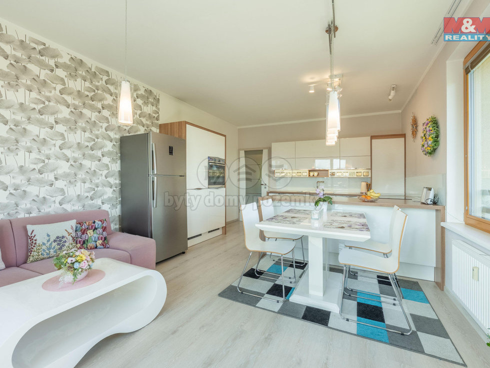 Prodej bytu 4+kk 95 m², Průhonice