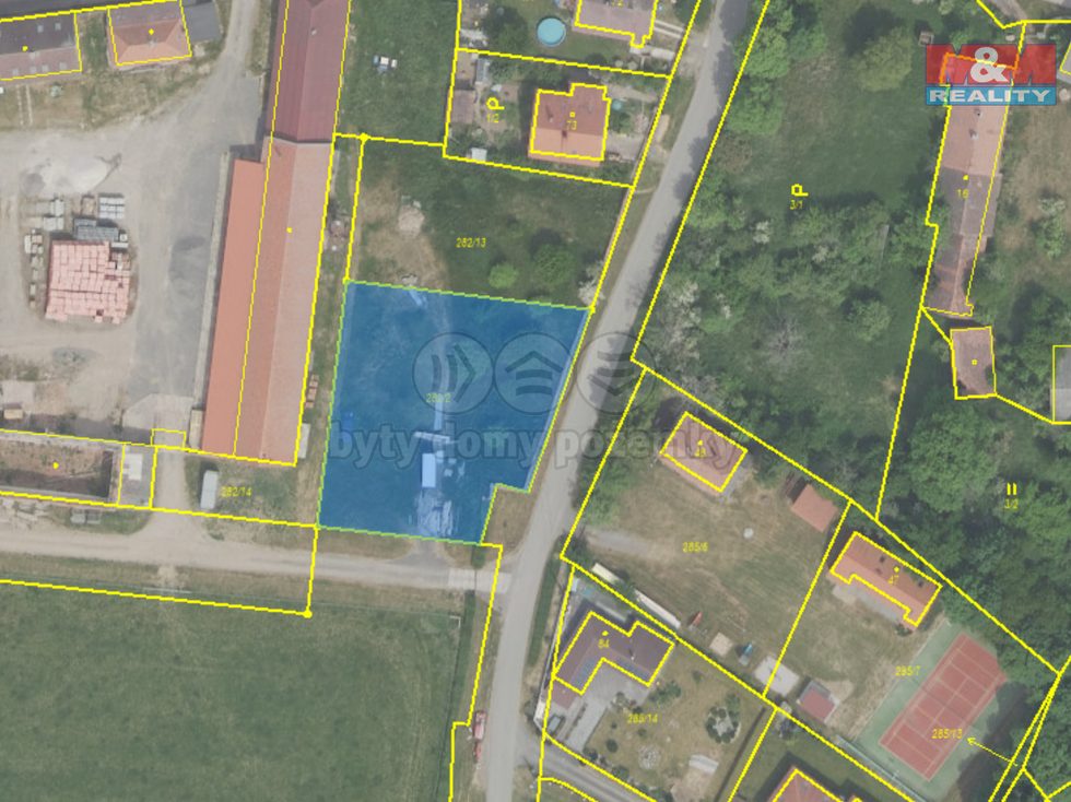 Prodej stavební parcely 1533 m², Ouběnice