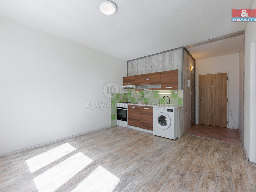 Prodej bytu 1+1 36 m², Vintířov