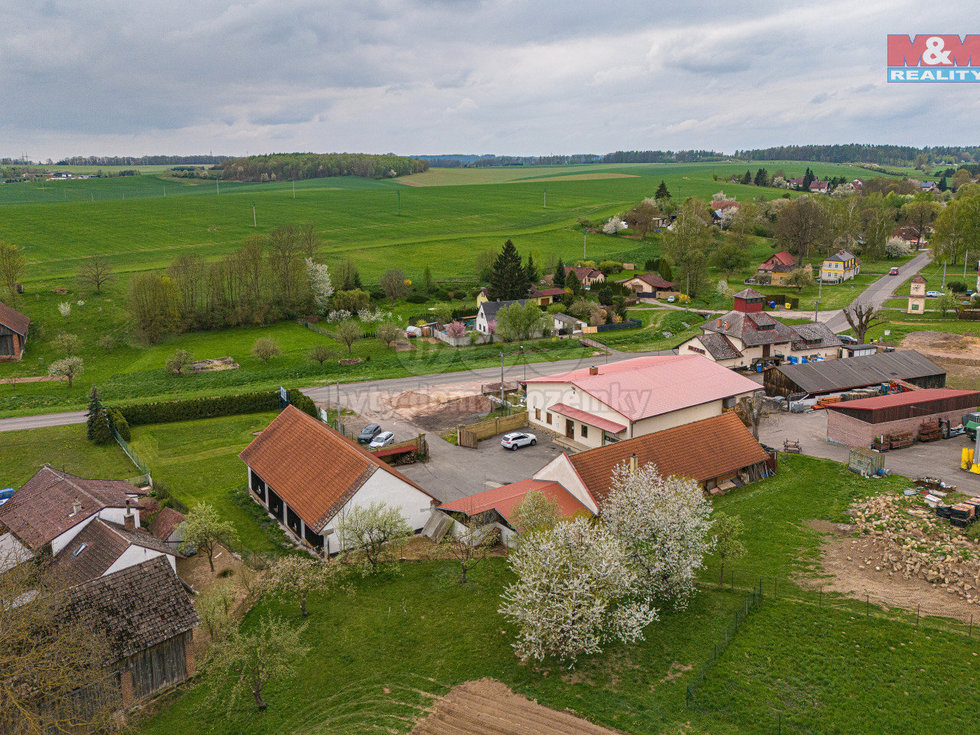 Prodej výrobního objektu 453 m², Dubenec