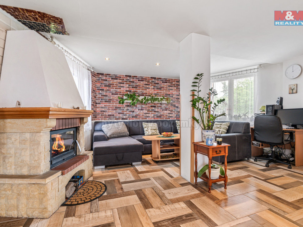 Prodej rodinného domu 242 m², Velké Březno