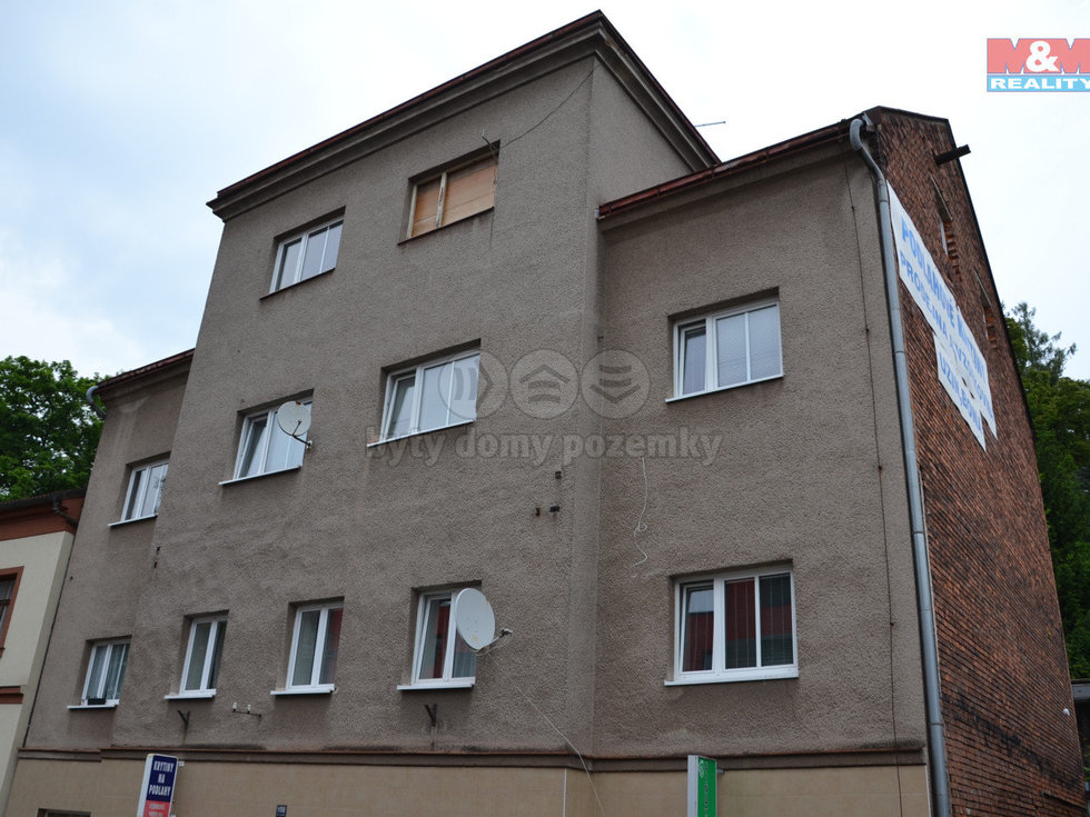 Prodej bytu 2+1 56 m², Náchod