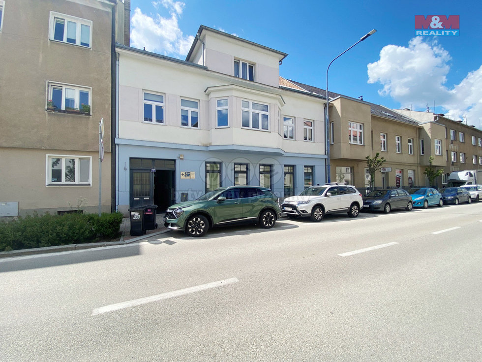 Pronájem obchodu 120 m², Jindřichův Hradec