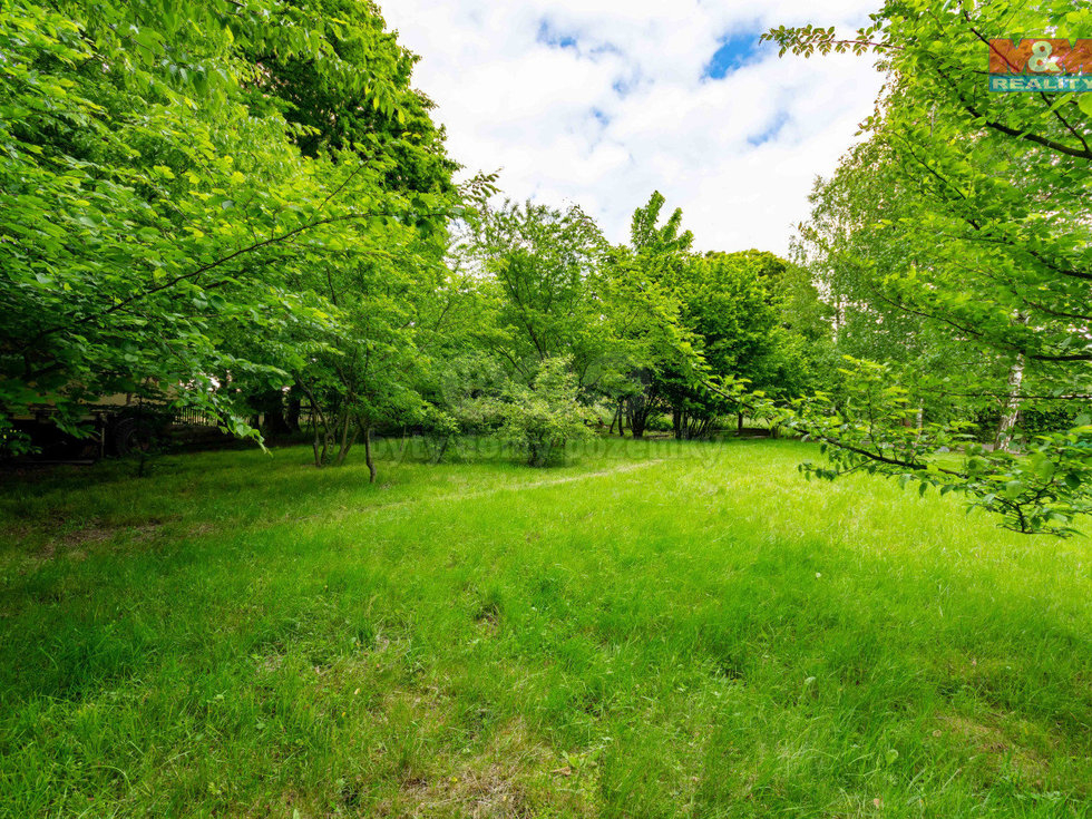 Prodej stavební parcely 844 m², Březová