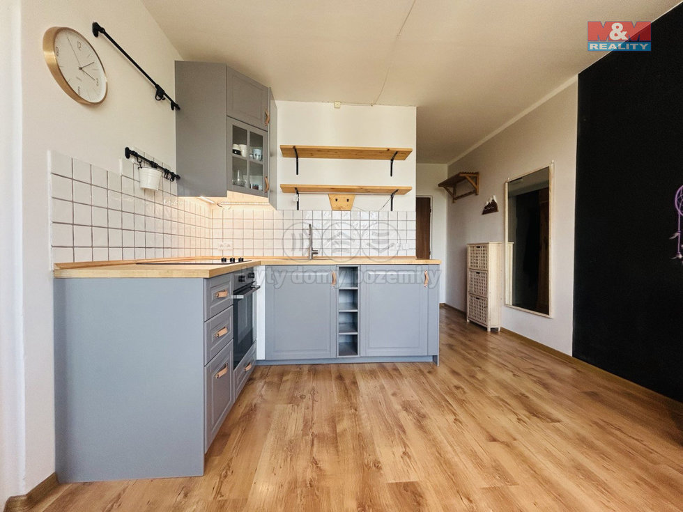 Prodej bytu 1+1 36 m², Jirkov