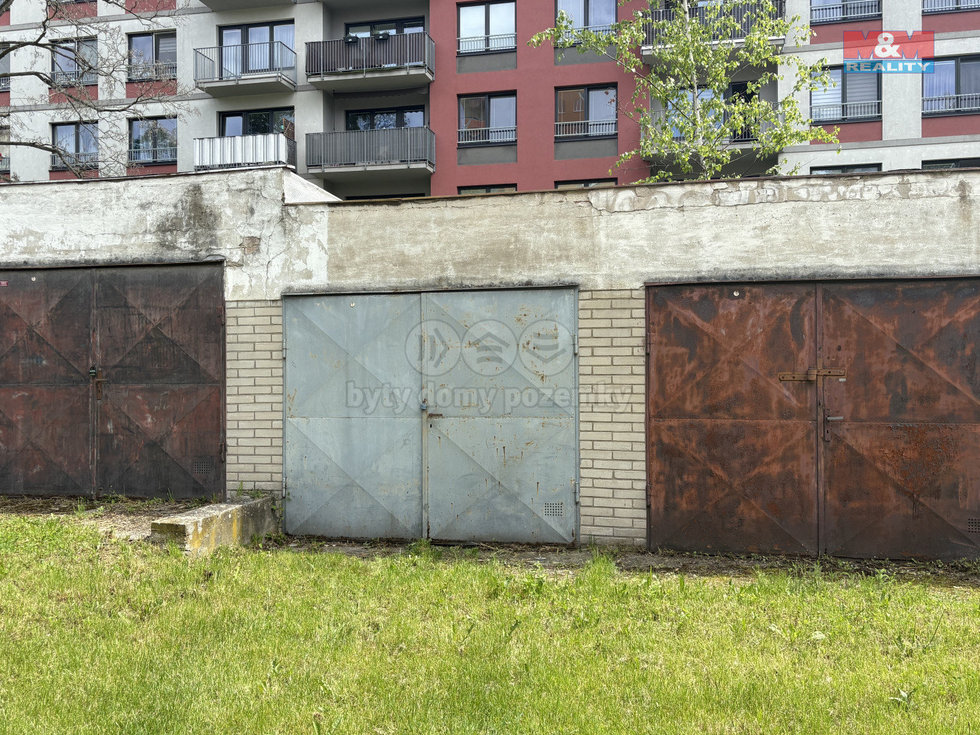 Prodej garáže 18 m², Pardubice