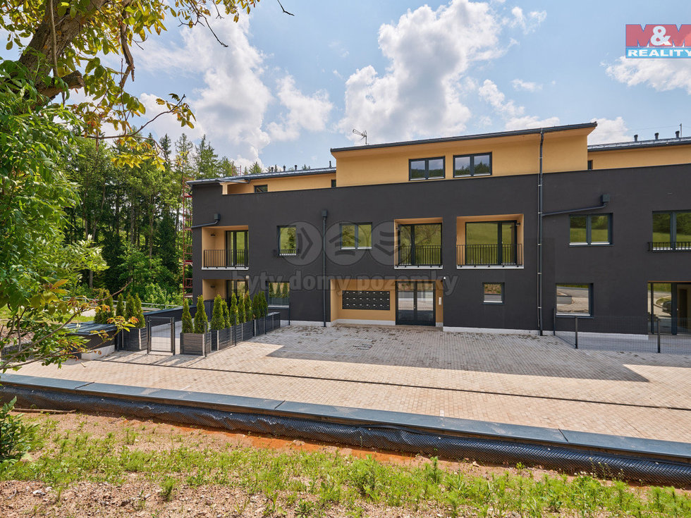 Prodej bytu 2+kk 42 m², Černý Důl
