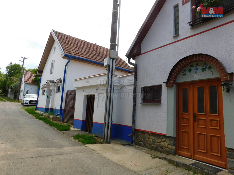 Prodej vinného sklepa 200 m², Moravany