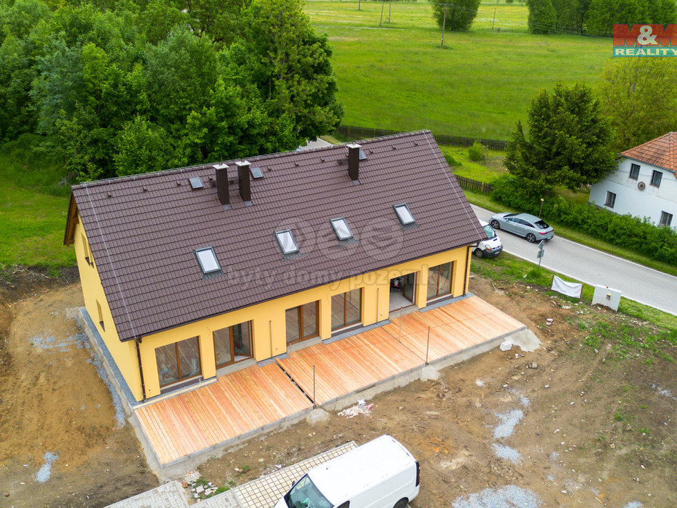 Prodej bytu 3+kk 83 m², Černá v Pošumaví