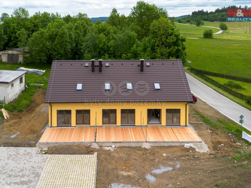 Prodej bytu 3+kk 83 m², Černá v Pošumaví