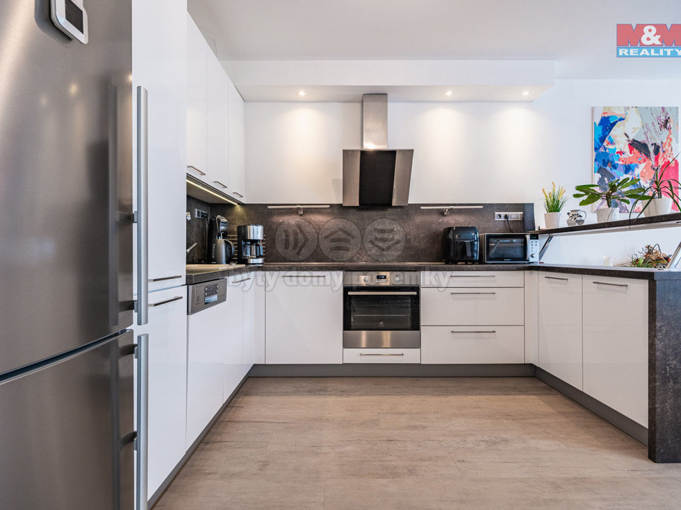 Prodej bytu 2+kk 61 m², Jinočany