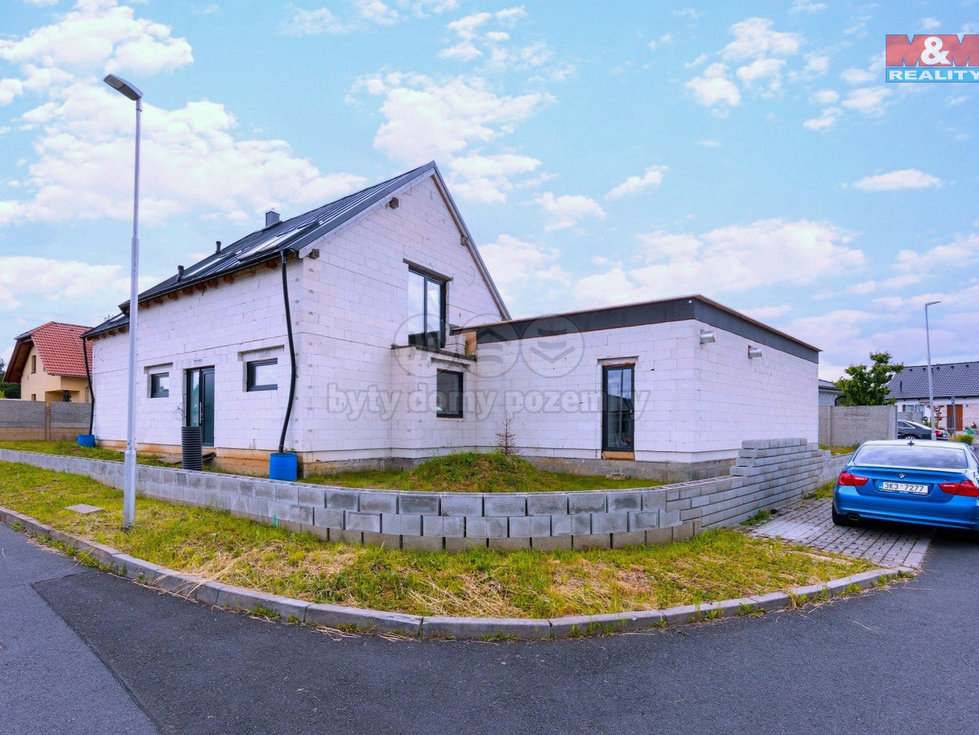 Prodej rodinného domu 203 m², Loket