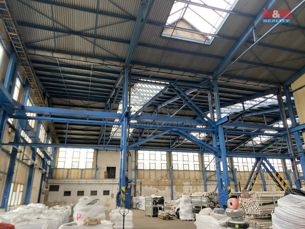 Pronájem výrobního objektu 2600 m², Příbram