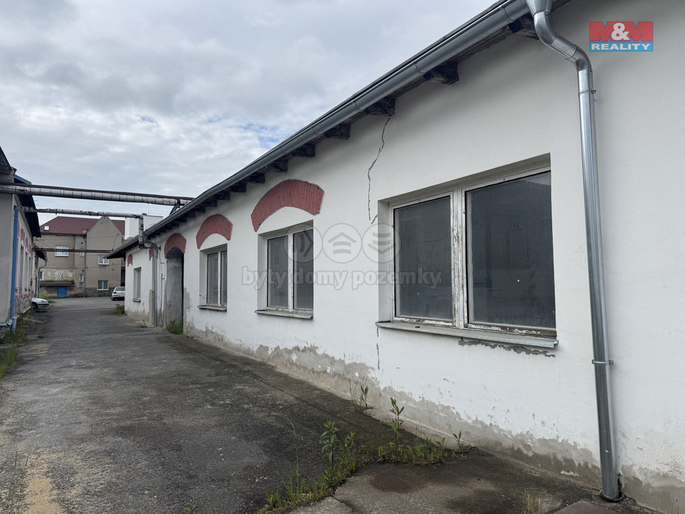 Pronájem skladu 600 m², Příbram