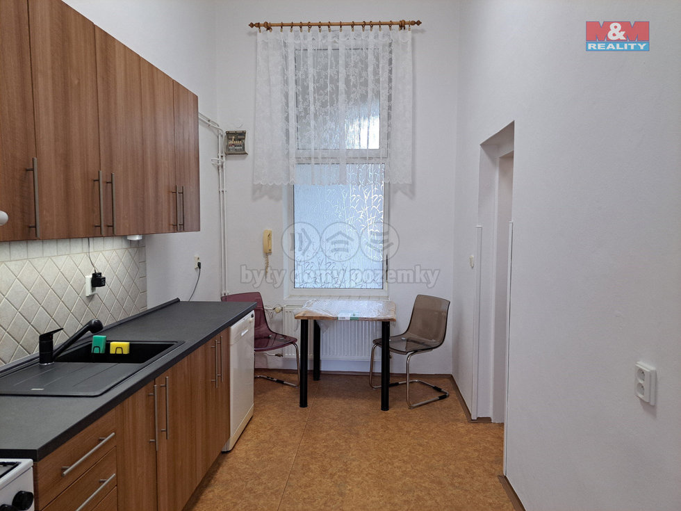 Pronájem bytu 1+1 48 m², Brno