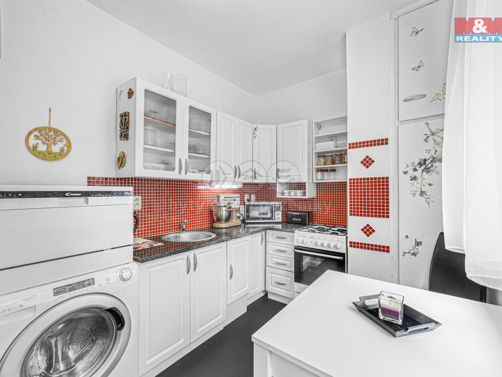 Pronájem bytu 1+1 40 m², Pardubice