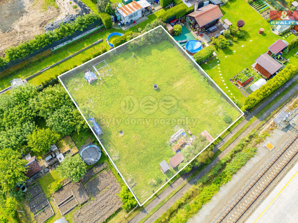 Prodej zahrady 669 m², Stříbro