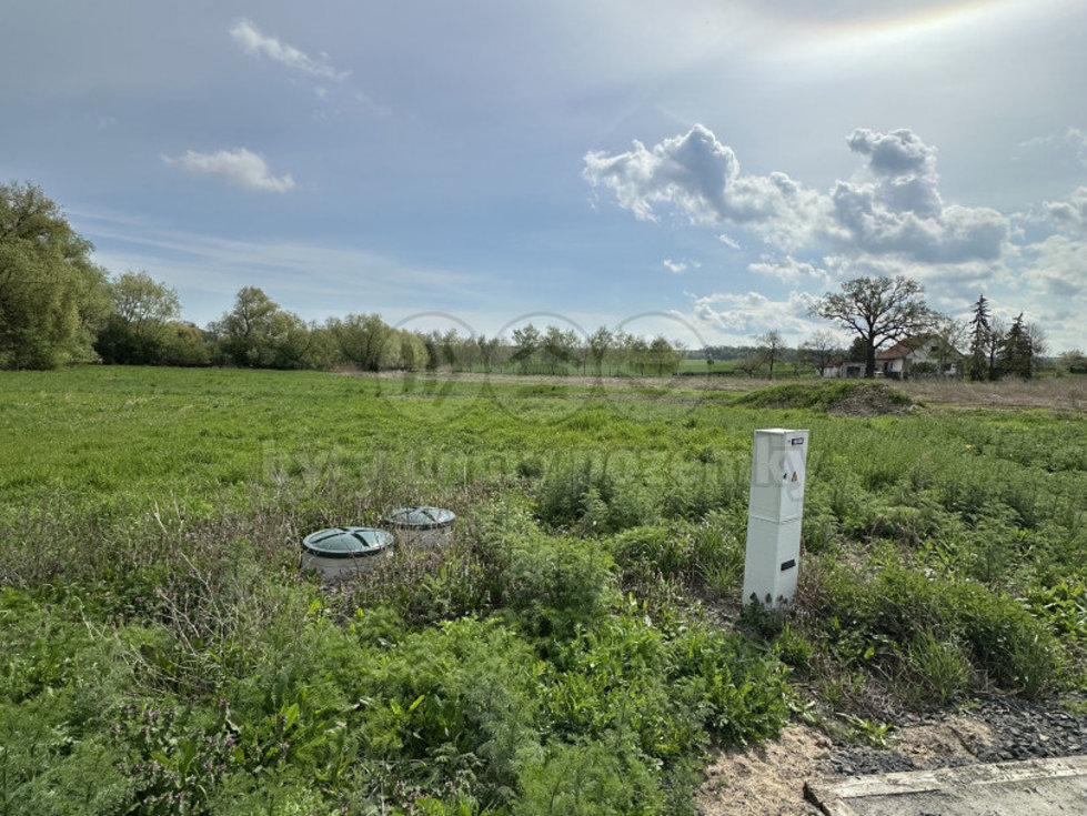 Prodej stavební parcely 995 m², Cítoliby